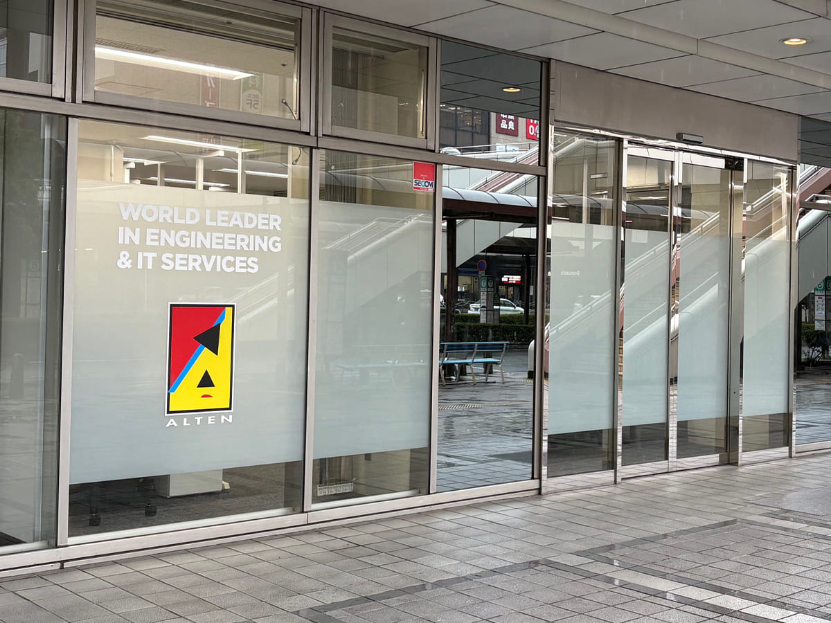 アルテンジャパン株式会社様_ウィンドウサイン